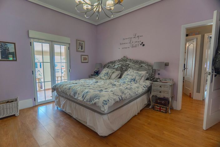 Image No.30-6 Bed Villa for sale