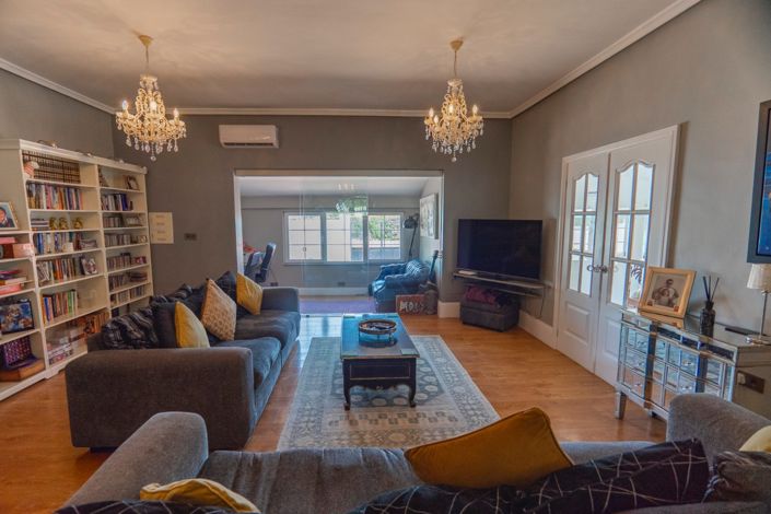 Image No.4-6 Bed Villa for sale