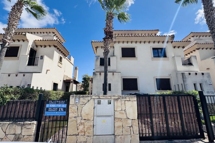 Image No.1-3 Bed Villa for sale