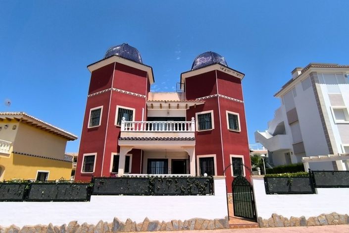 Image No.1-3 Bed Villa for sale