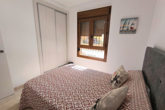 Image No.17-3 Bed Property for sale