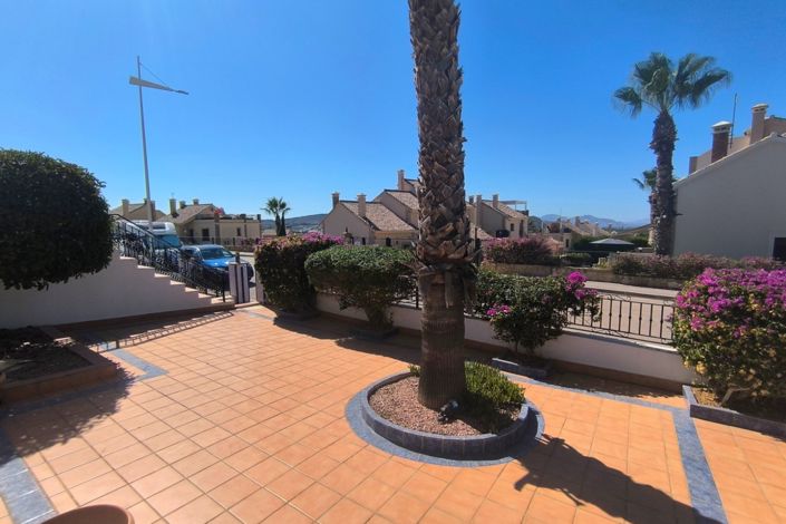 Image No.4-3 Bed Property for sale