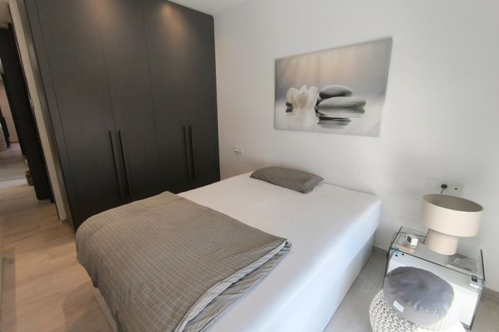 Image No.17-3 Bed Villa for sale