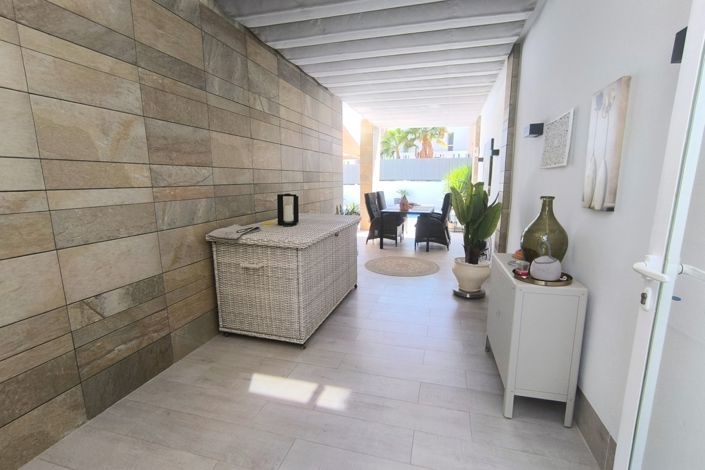 Image No.23-3 Bed Villa for sale