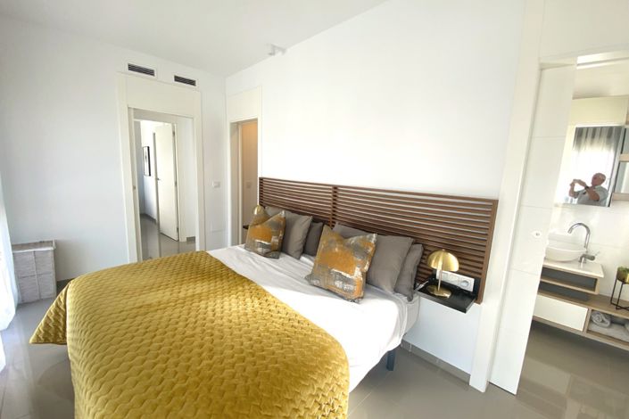 Image No.15-3 Bed Villa for sale