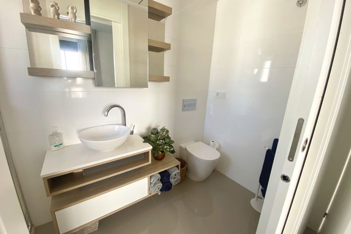 Image No.16-3 Bed Villa for sale