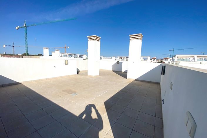 Image No.21-3 Bed Villa for sale