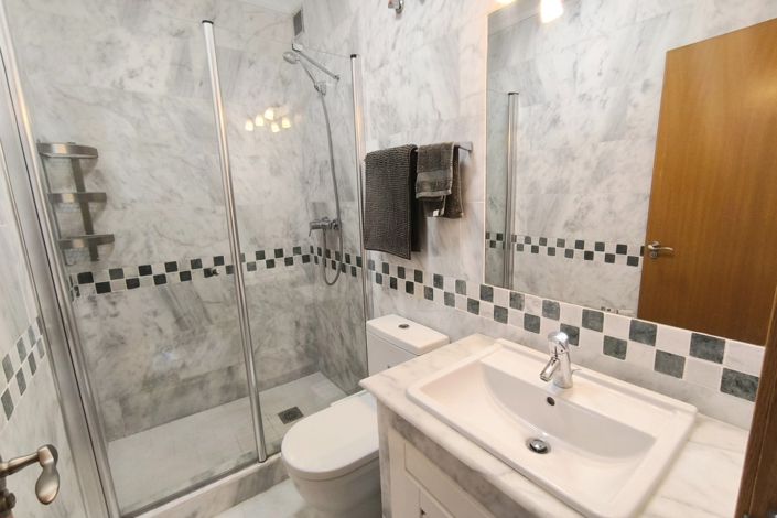 Image No.12-2 Bed Bungalow for sale