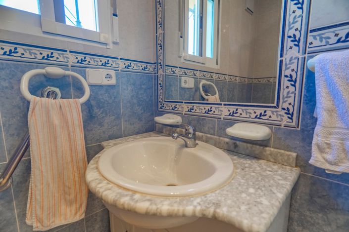 Image No.19-2 Bed Villa for sale