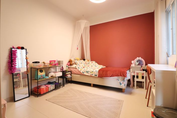 Image No.12-3 Bed Townhouse for sale