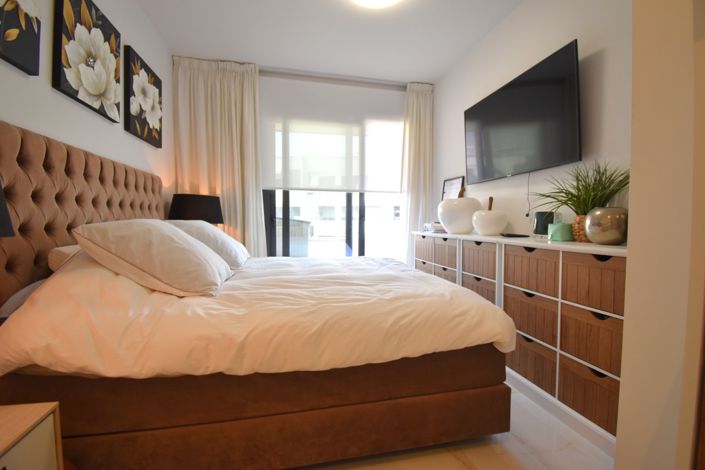 Image No.9-3 Bed Property for sale