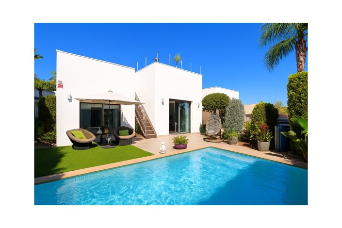 Image No.1-3 Bed Villa for sale