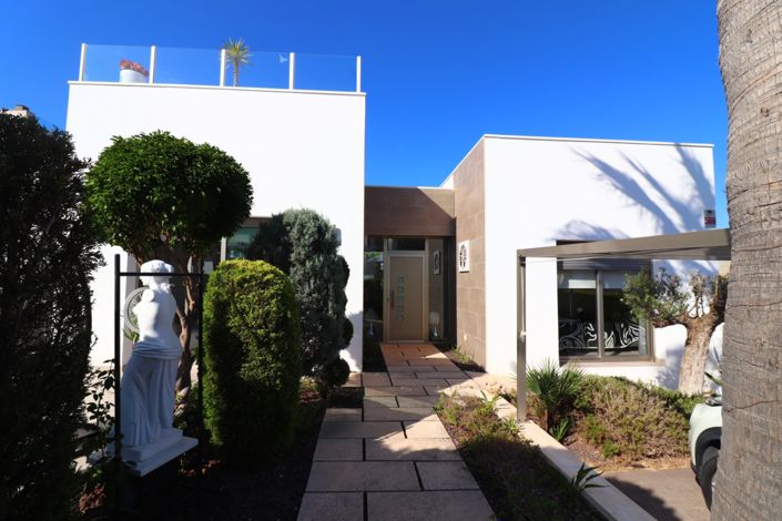 Image No.29-3 Bed Villa for sale