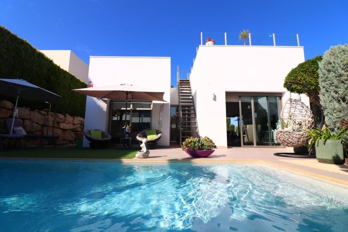 Image No.31-3 Bed Villa for sale