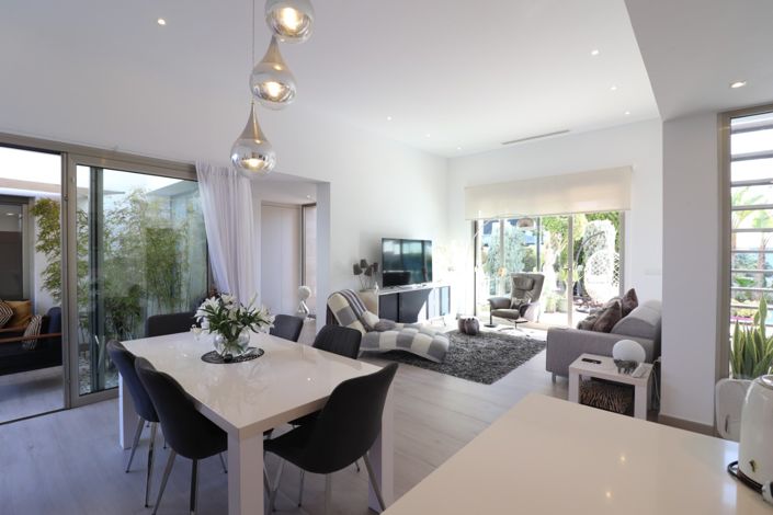 Image No.6-3 Bed Villa for sale