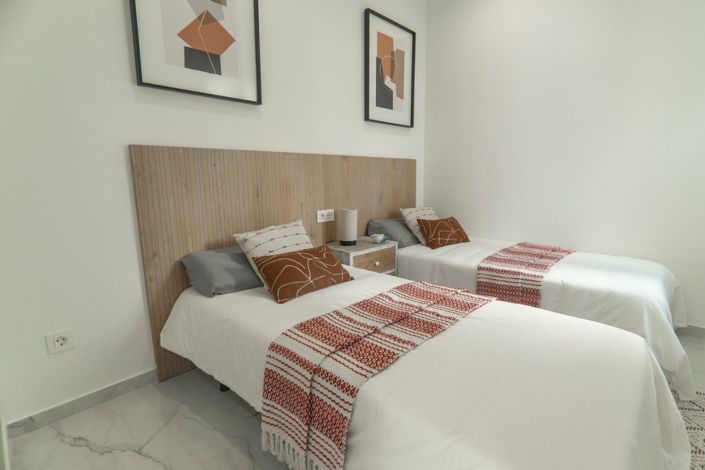 Image No.20-3 Bed Villa for sale