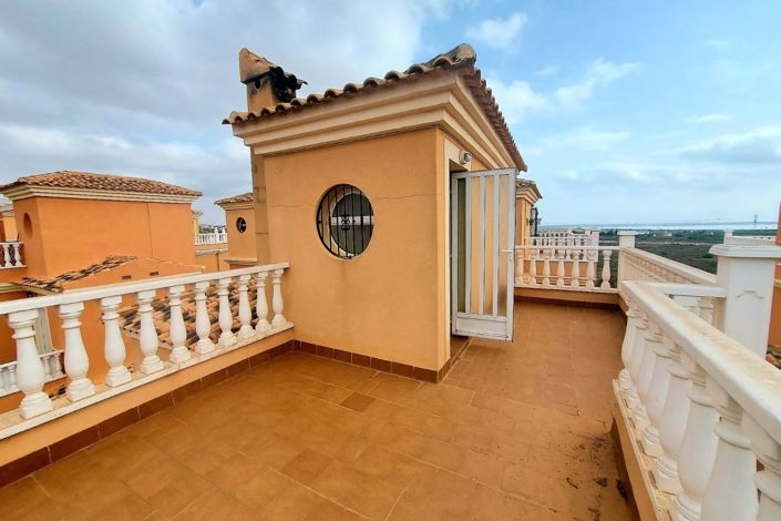 Image No.20-3 Bed Villa for sale