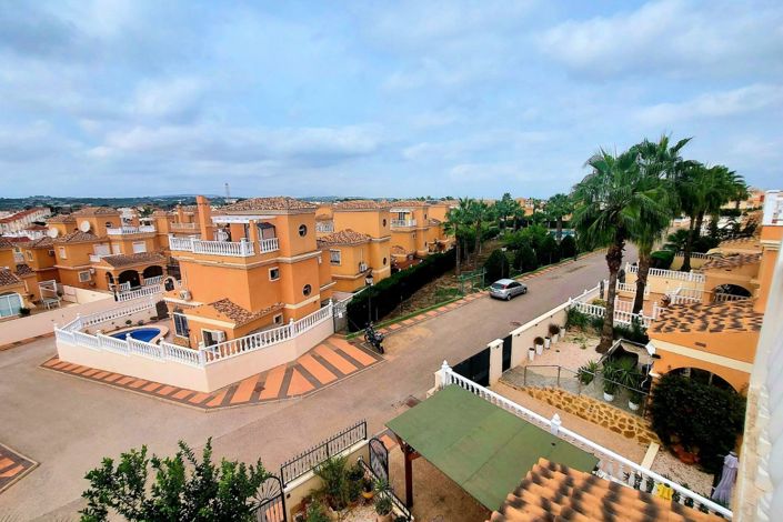 Image No.28-3 Bed Villa for sale