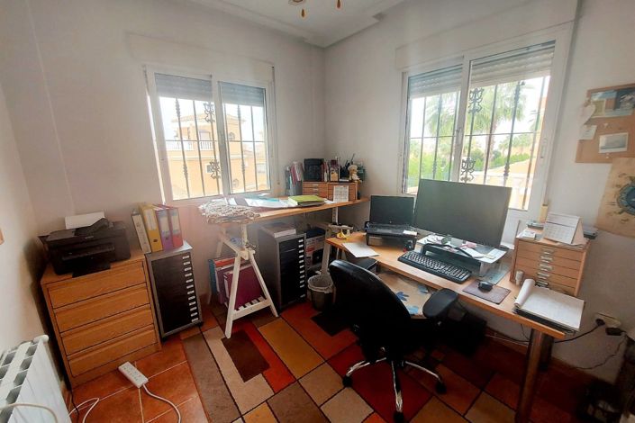 Image No.8-3 Bed Villa for sale