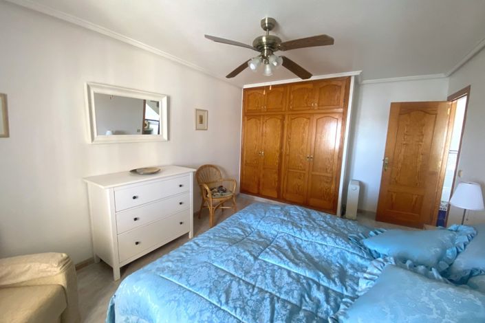 Image No.15-3 Bed Villa for sale