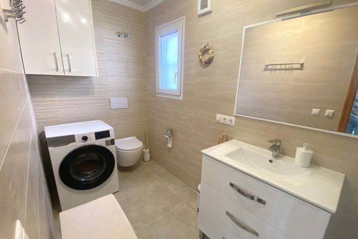 Image No.17-3 Bed Villa for sale