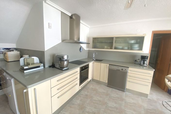 Image No.37-3 Bed Villa for sale