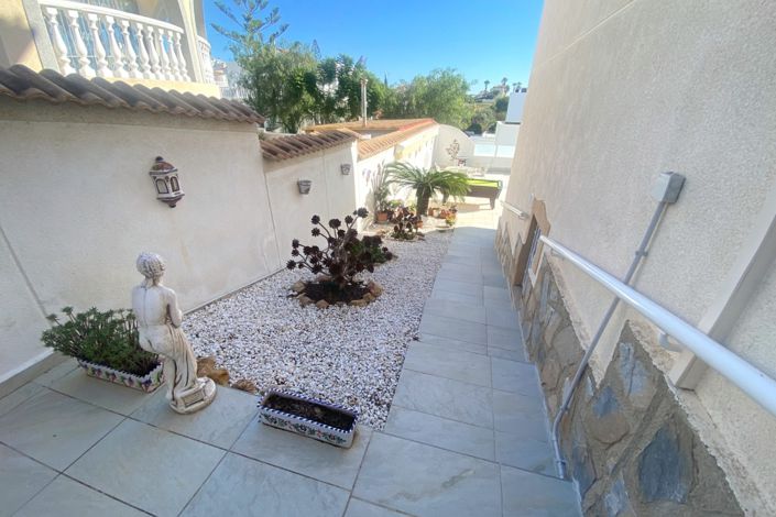 Image No.41-3 Bed Villa for sale