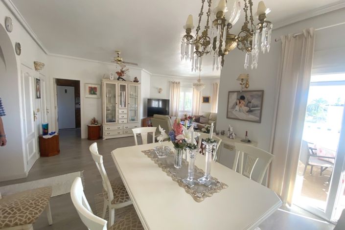 Image No.7-3 Bed Villa for sale