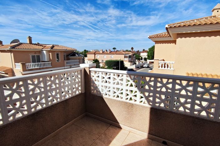 Image No.21-3 Bed Villa for sale