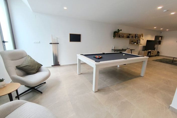 Image No.23-3 Bed Villa for sale