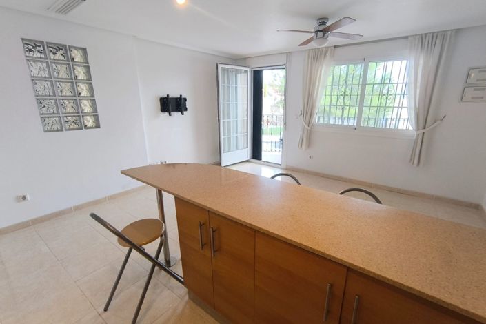 Image No.6-2 Bed Property for sale