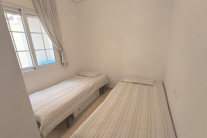 Image No.9-2 Bed Property for sale