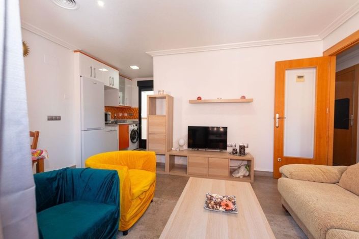 Image No.9-2 Bed Property for sale