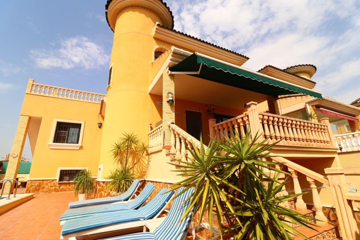 Image No.26-5 Bed Villa for sale