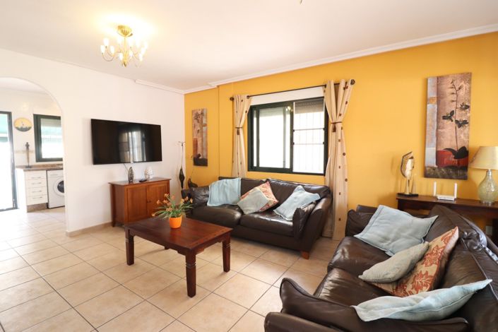 Image No.6-5 Bed Villa for sale