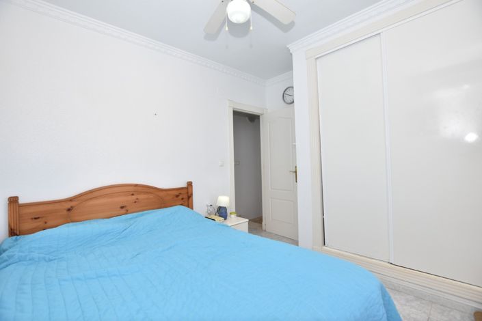 Image No.18-2 Bed Property for sale