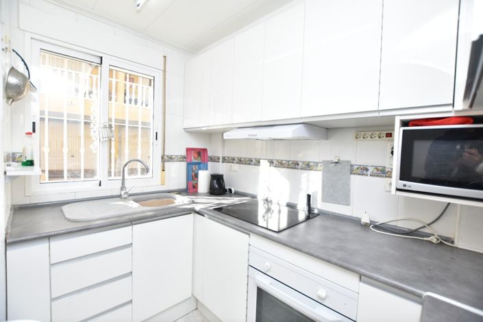 Image No.9-2 Bed Property for sale