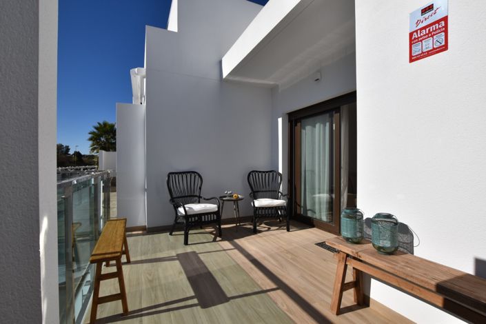 Image No.4-2 Bed Property for sale