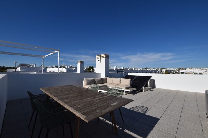 Image No.4-2 Bed Property for sale