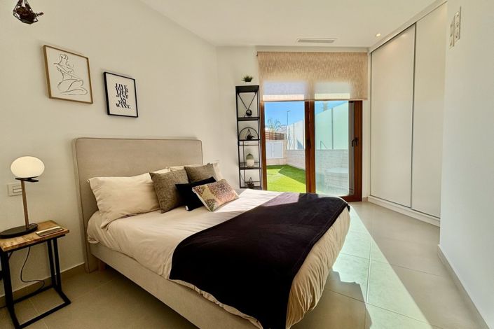 Image No.8-3 Bed Villa for sale