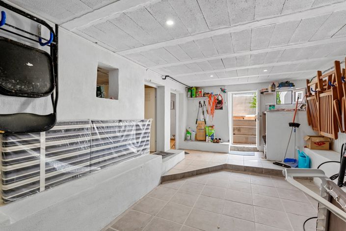 Image No.32-2 Bed Townhouse for sale