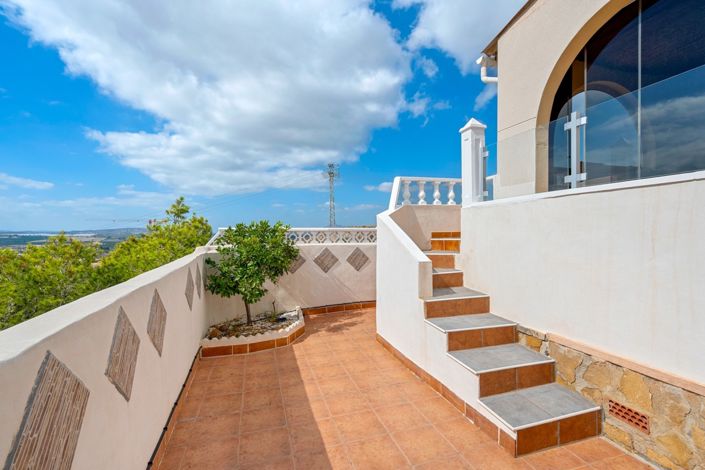 Image No.6-2 Bed Townhouse for sale