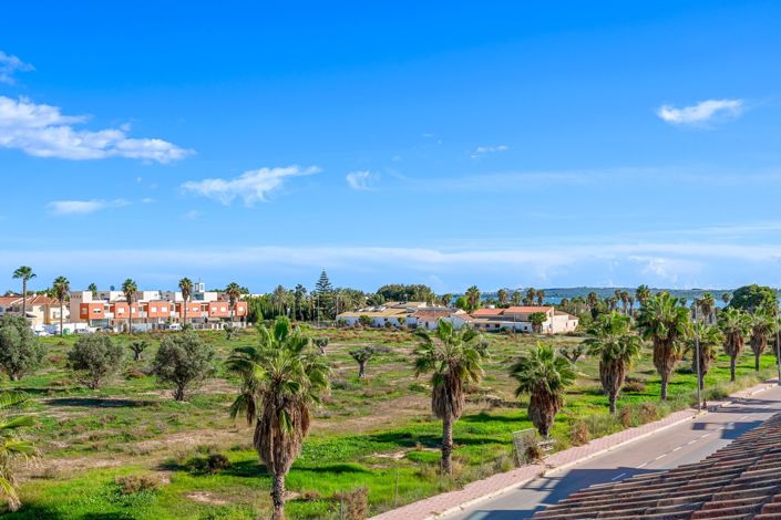 Image No.27-2 Bed Property for sale