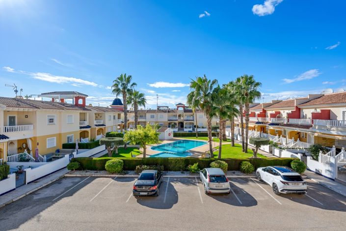 Image No.30-2 Bed Property for sale