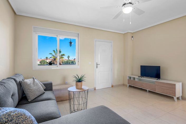 Image No.4-2 Bed Property for sale