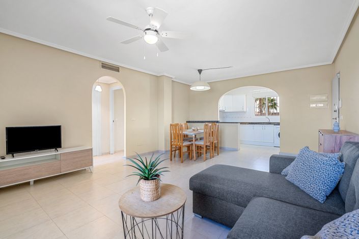 Image No.7-2 Bed Property for sale