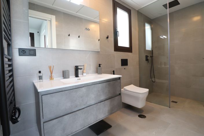 Image No.34-3 Bed Townhouse for sale