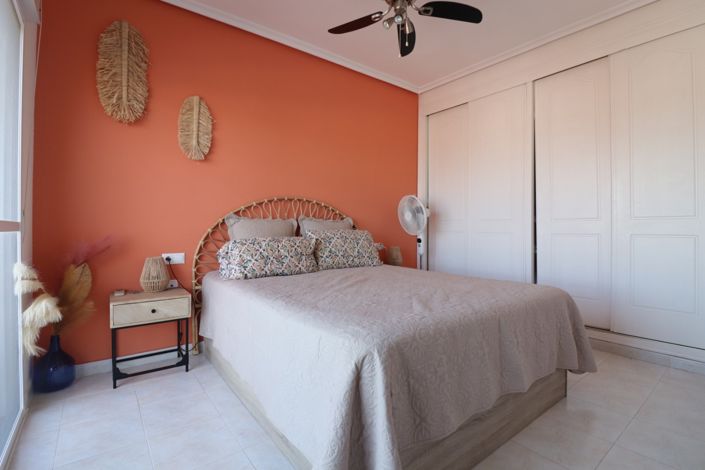 Image No.15-2 Bed Villa for sale