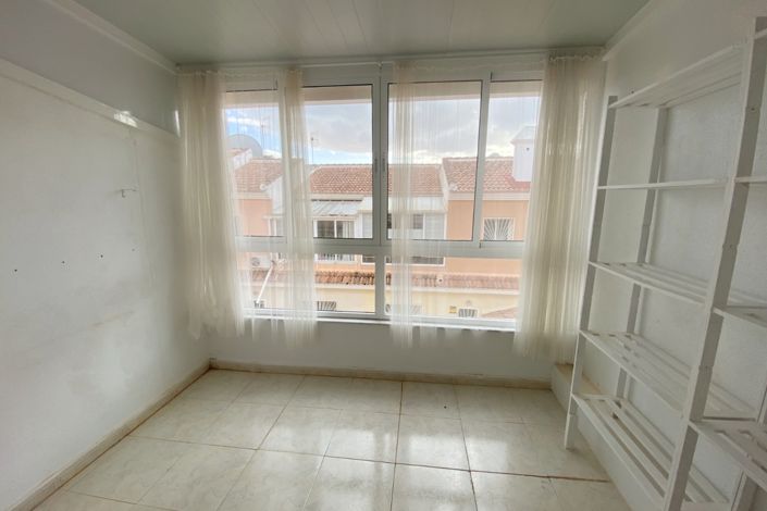 Image No.22-2 Bed Townhouse for sale