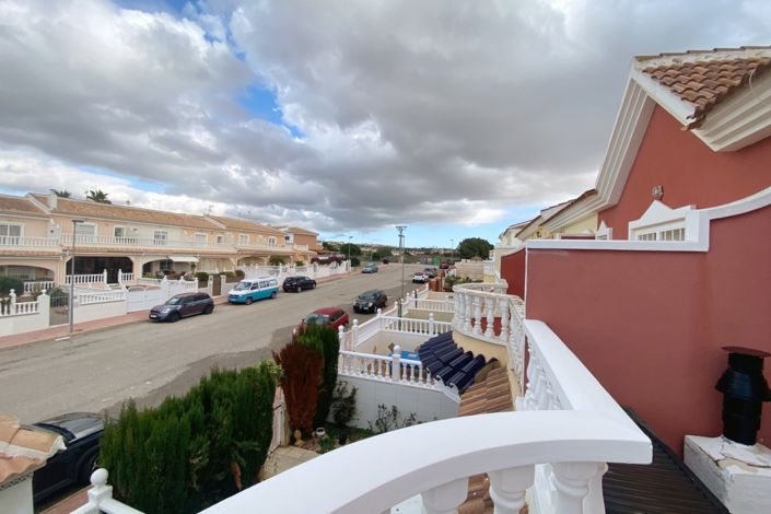 Image No.27-2 Bed Townhouse for sale